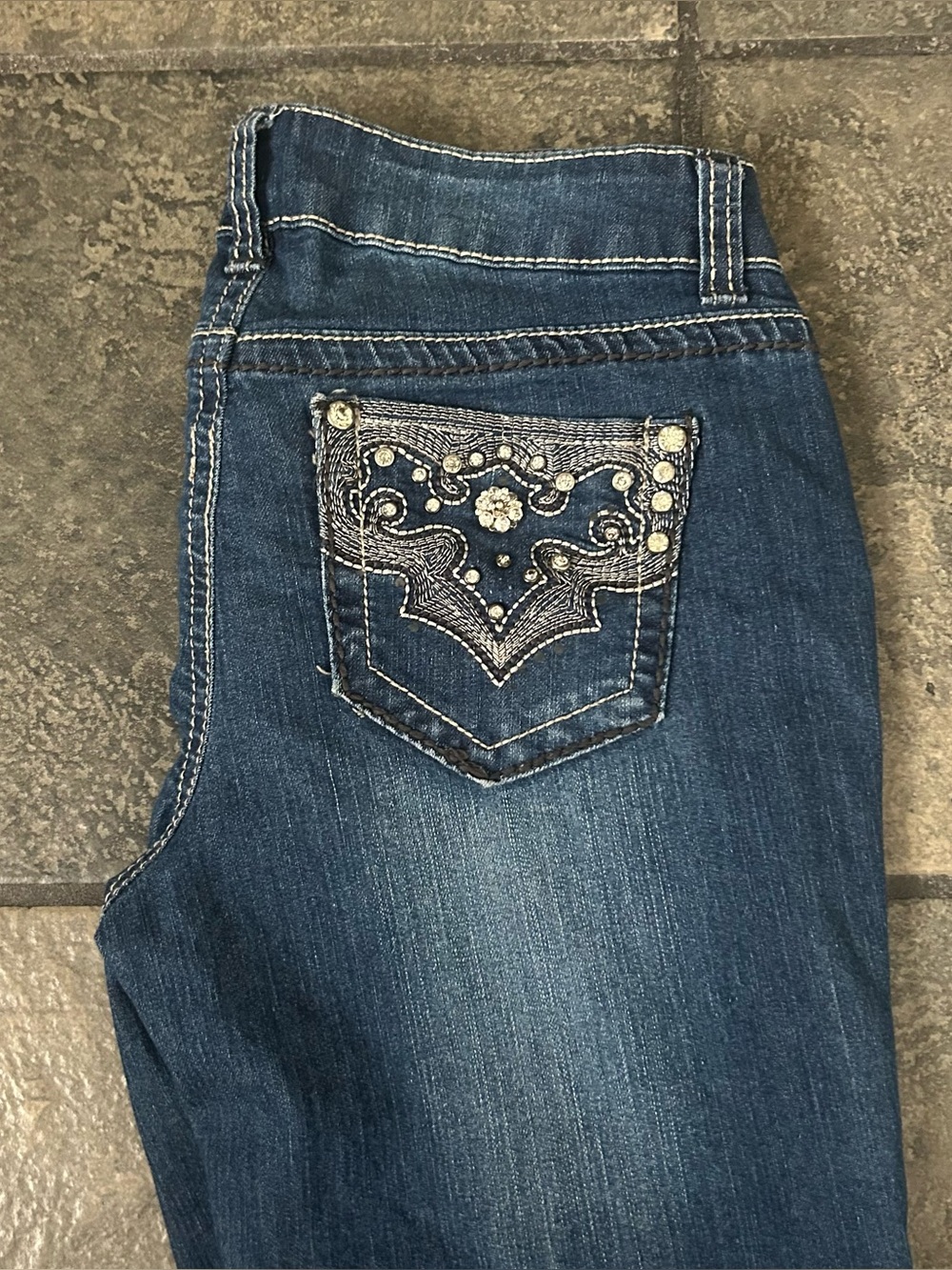 Vintage Y2K Bebe 2B Womens Embellished Rhinestone Jeans Size 28